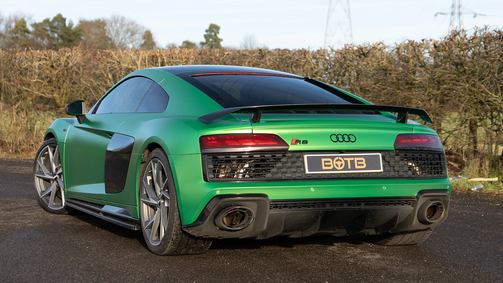   The Ultimate Audi R8 V10 Experience – Yours for Just 22p!