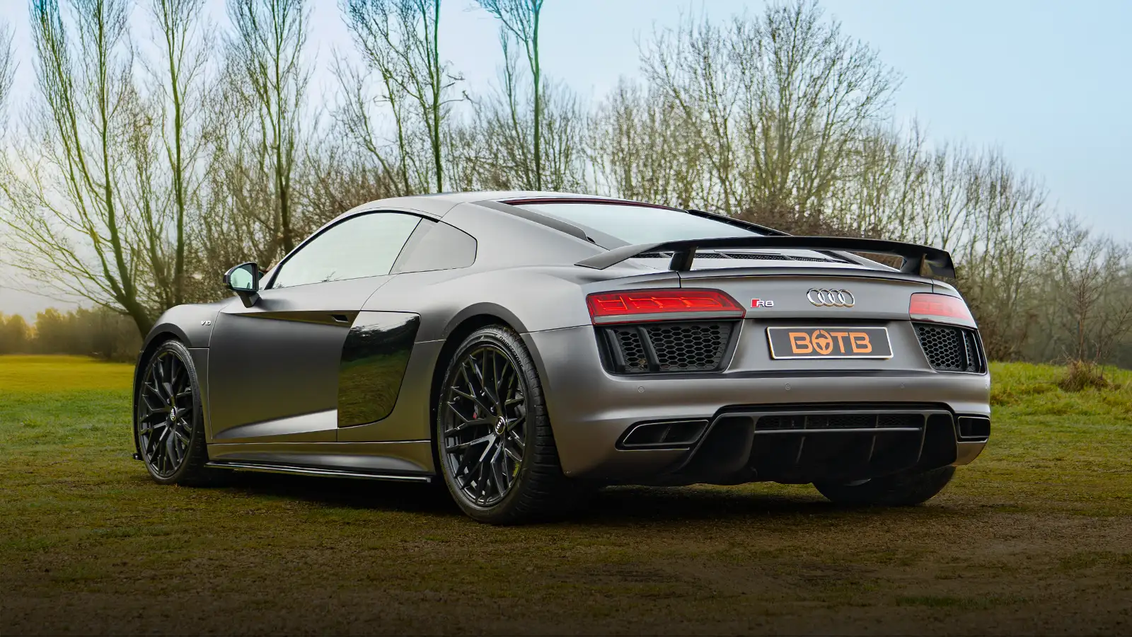  Audi R8 V10