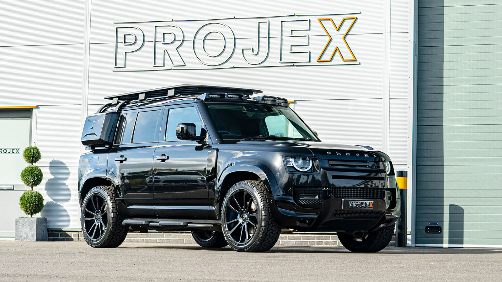  Land Rover Projex Defender 110 P400e