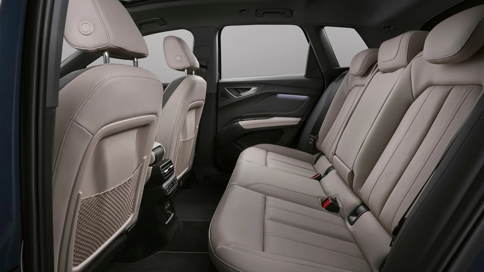  Audi Q4 e-tron Black Edition