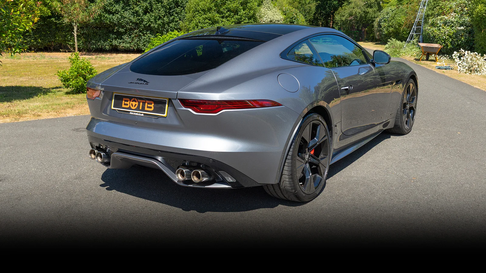   Turn Heads In This £55k Jaguar F-Type With Supercar Performance!