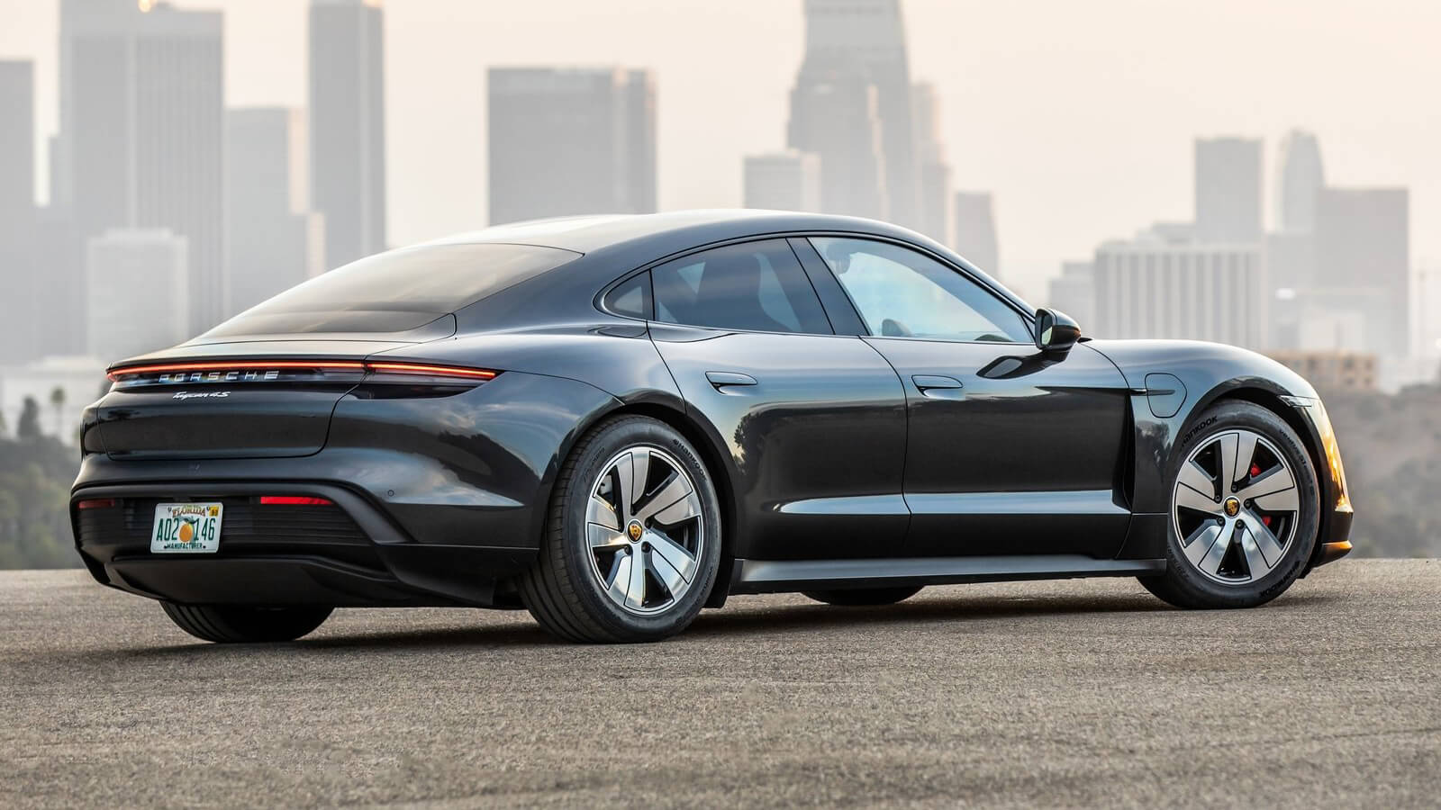 Porsche Taycan 4S