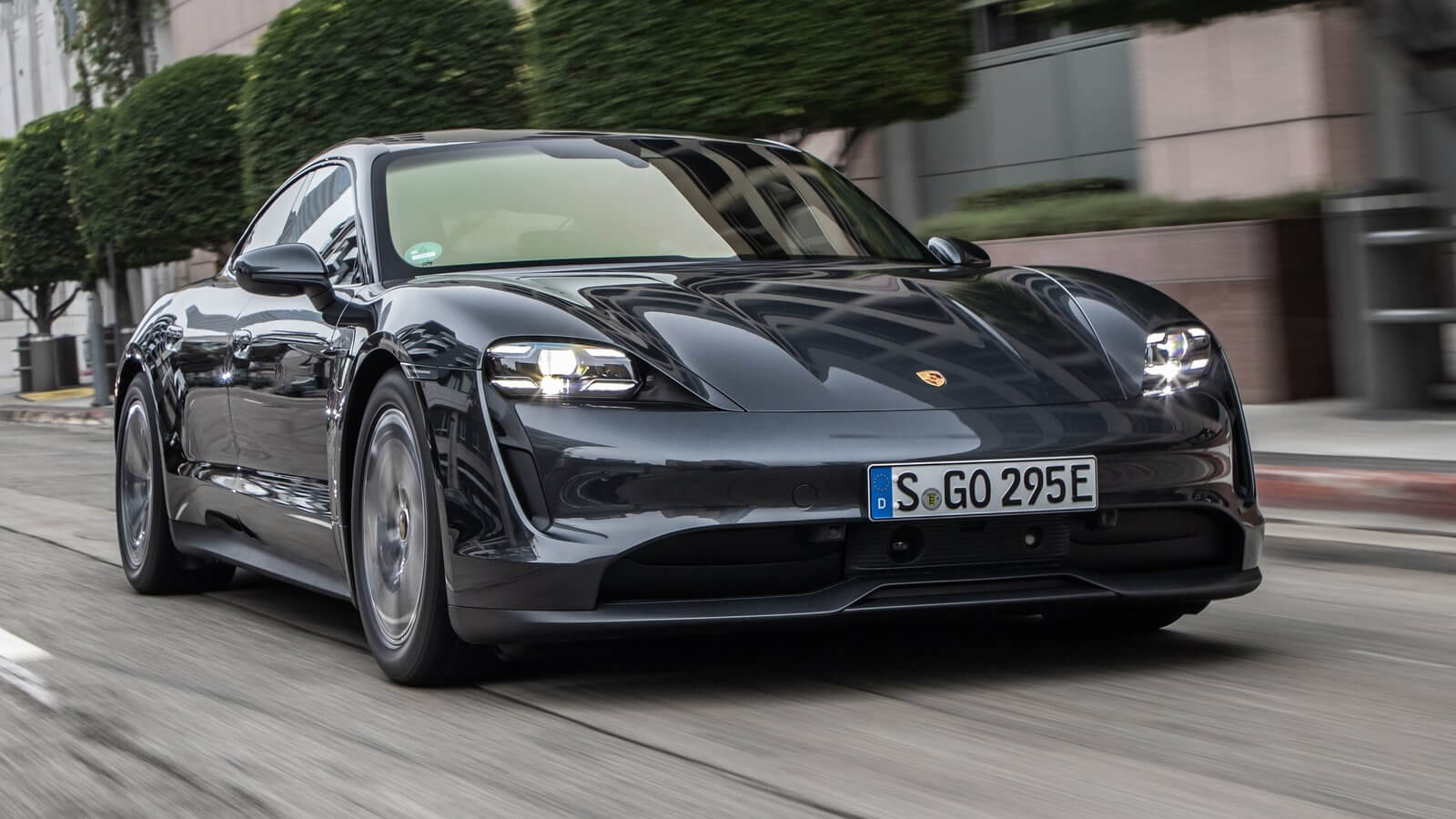 Porsche Taycan 4S