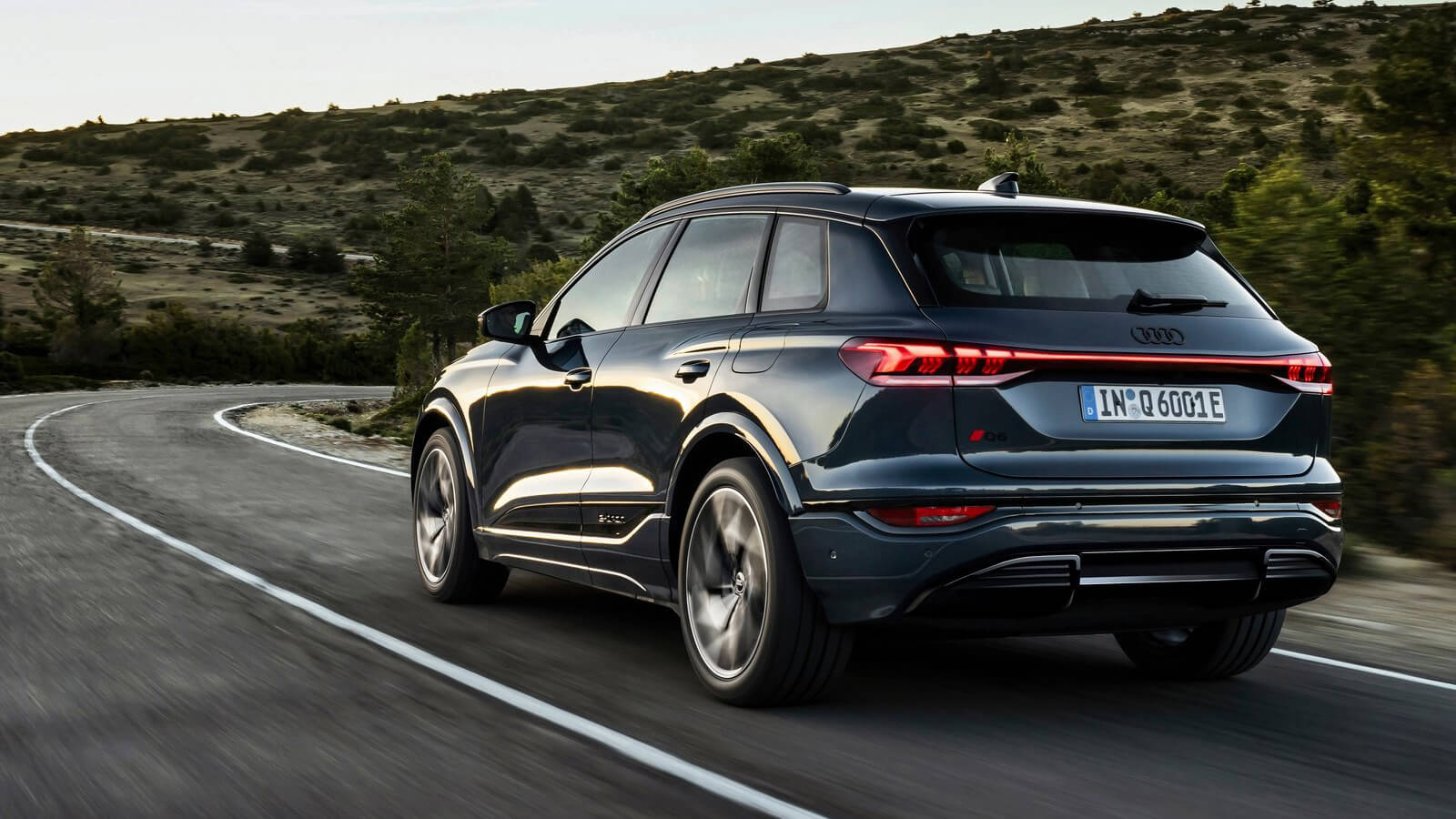 Audi Q6 Etron 6 Audi Q6 e-tron Edition 1 quattro + FREE Andersen charger