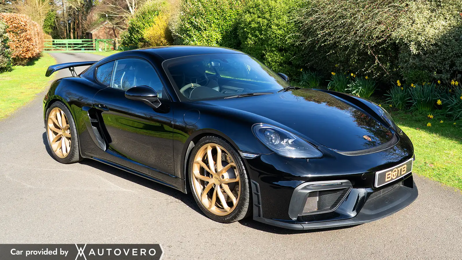   Pure Performance – Win a 718 Porsche Cayman GT4 Club-sport for 23p!