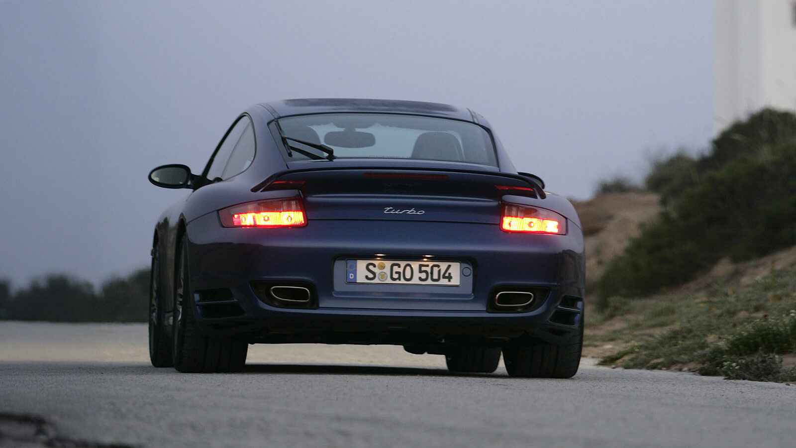  Porsche 911 Turbo (Modern Classic) + BONUS Porsche Design Watch
