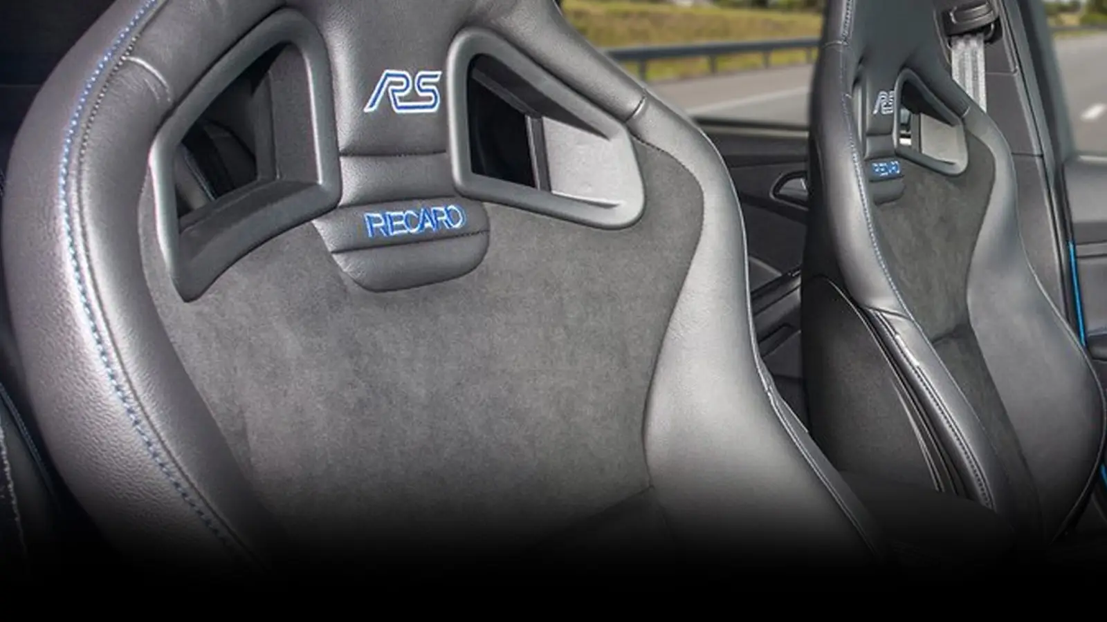  Ford Focus RS 2.3T EcoBoost (Modern Classic) - Credit Car