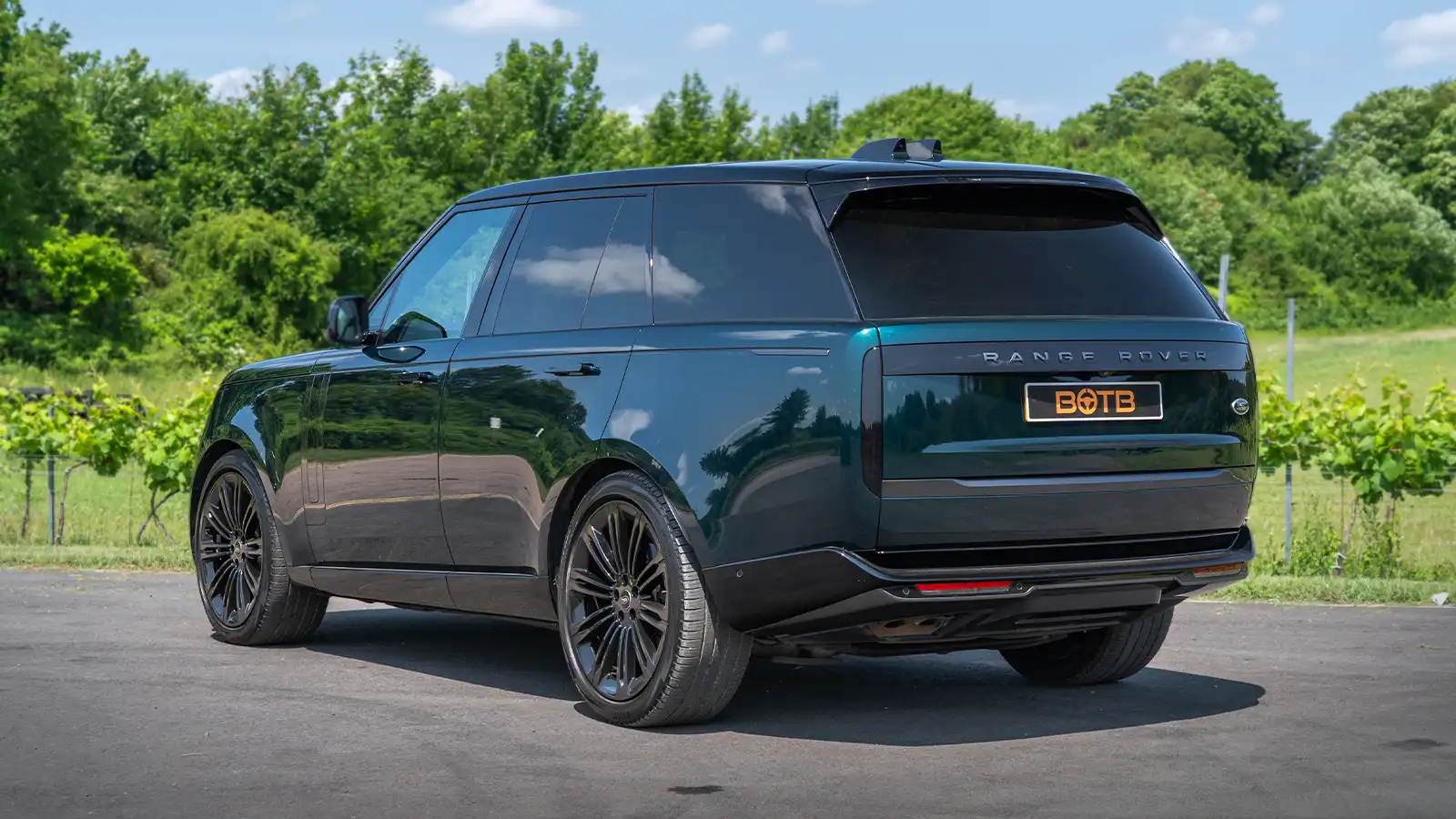 Drive away this stunning Range Rover for just 19p a ticket!