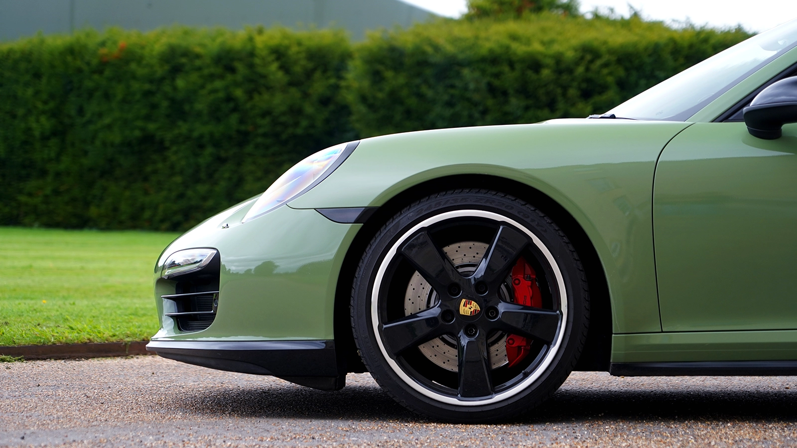   Marvel At This Stunning Battle Green Porsche 911 Turbo Worth £70k!