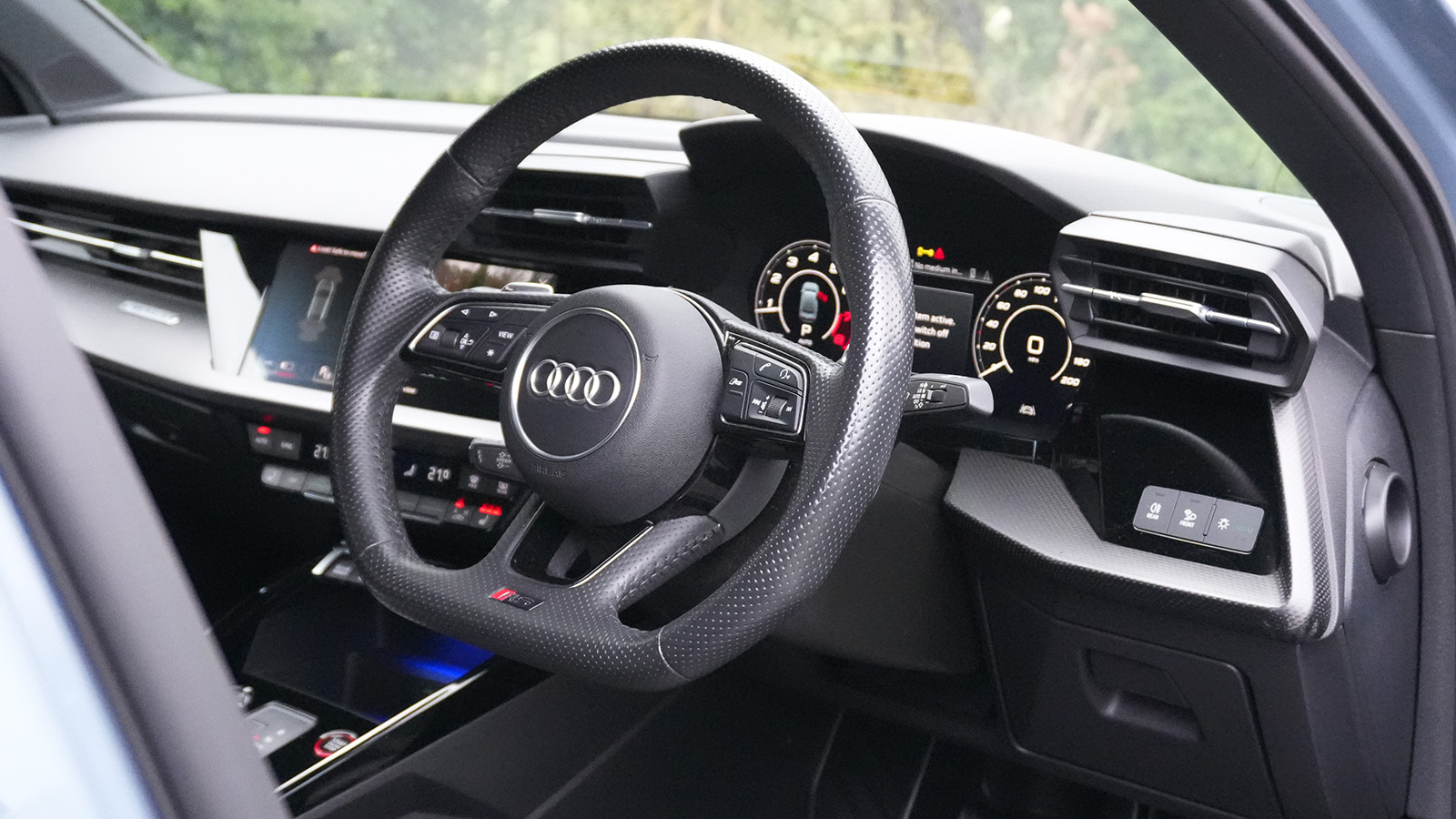   6p for this 2.5L turbocharged Audi RS3 Carbon Edition!