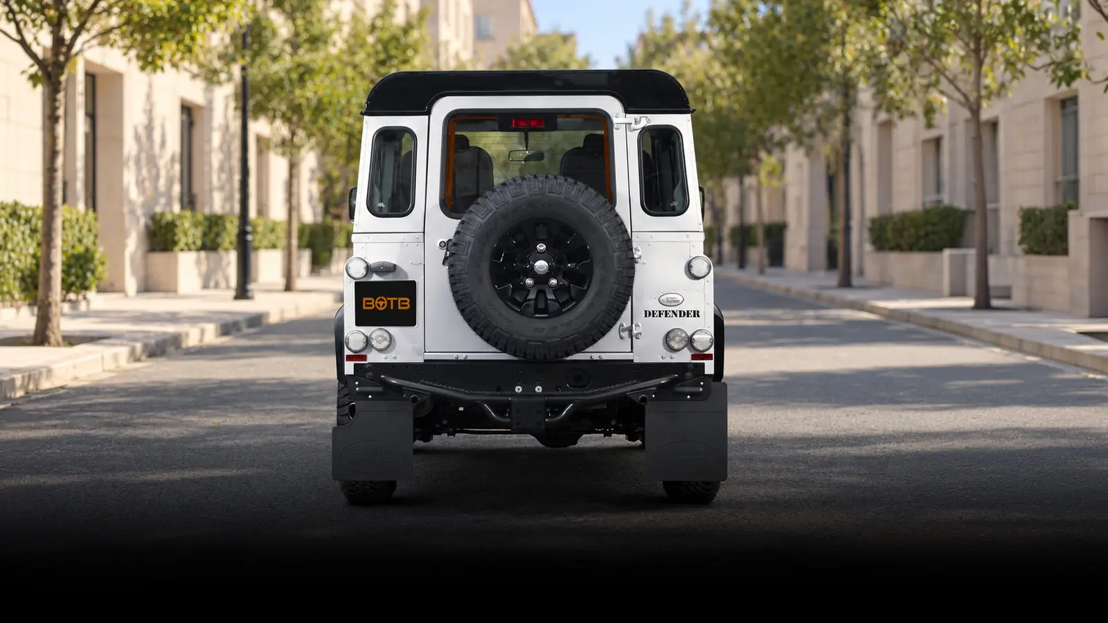  Land Rover Defender 90X-Tech (Modern Classic) Plus Bonus £5k Cash