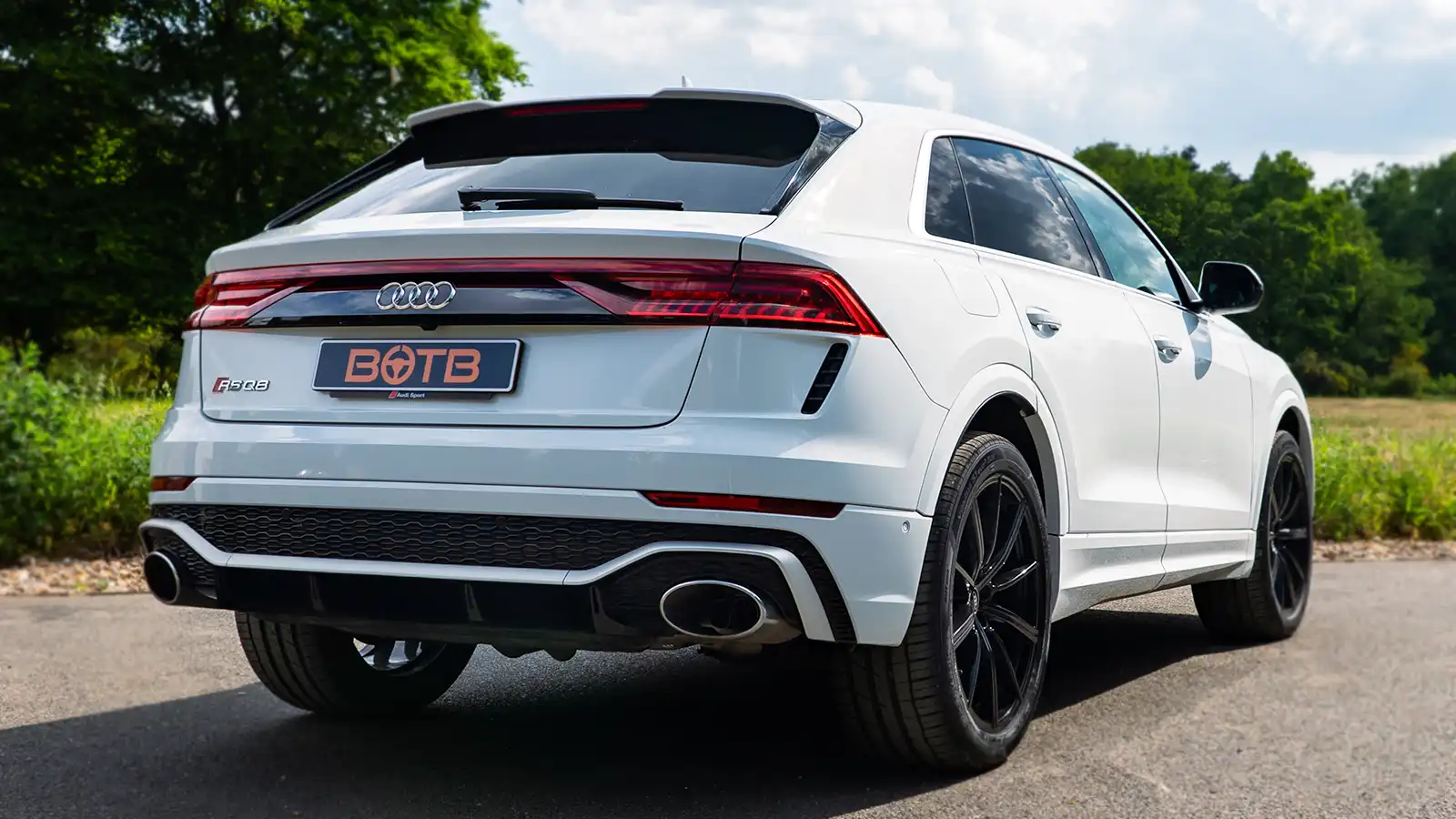   Win This Outstanding 592BHP V8 Audi RSQ8 + £20k For Just 19p