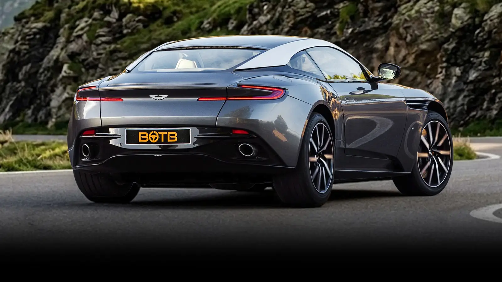  Aston Martin DB11 V12 (Modern Classic)