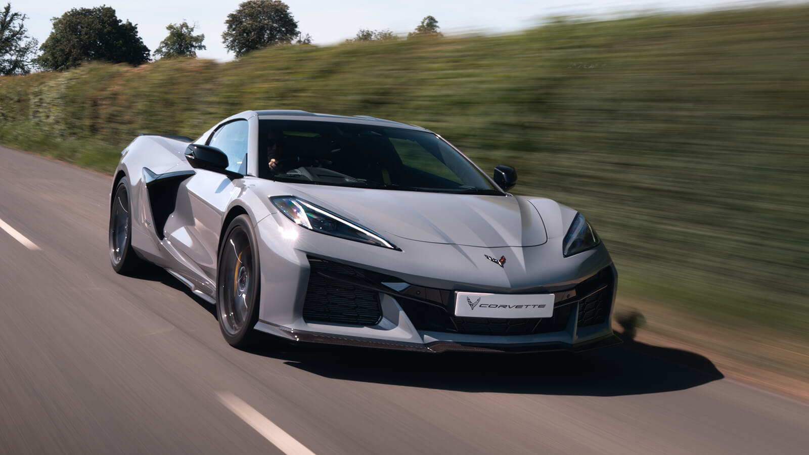  Chevrolet Corvette E-Ray