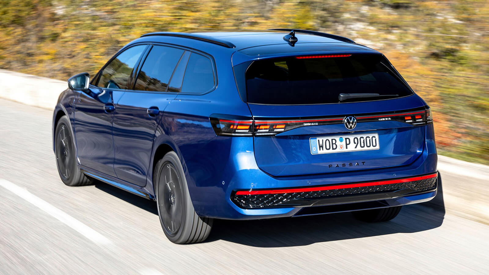  Volkswagen Passat R-Line