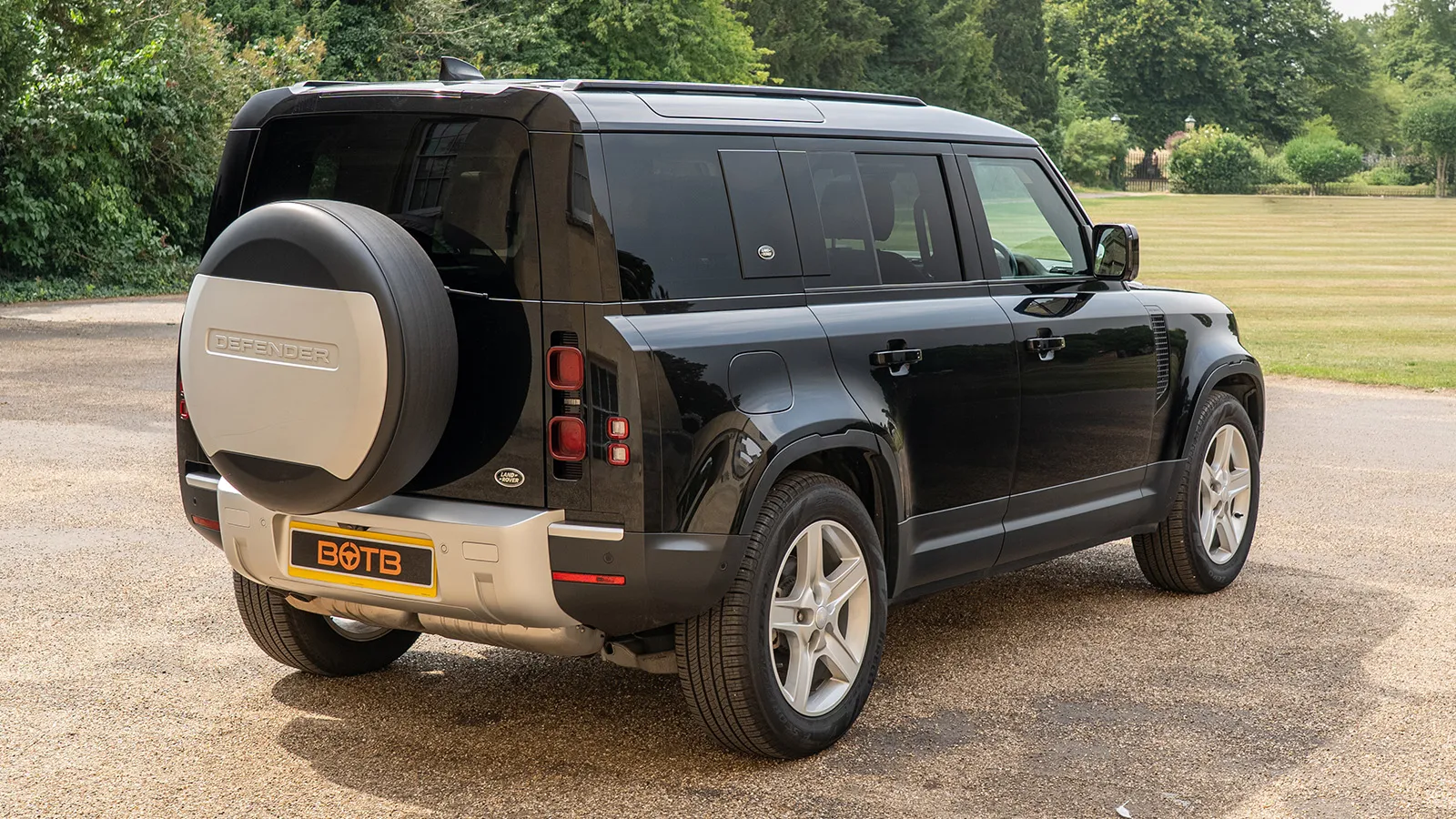   Grab This Iconic Land Rover Defender 110 for Only 7p!