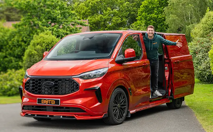Win Ford Transit Custom 5p!