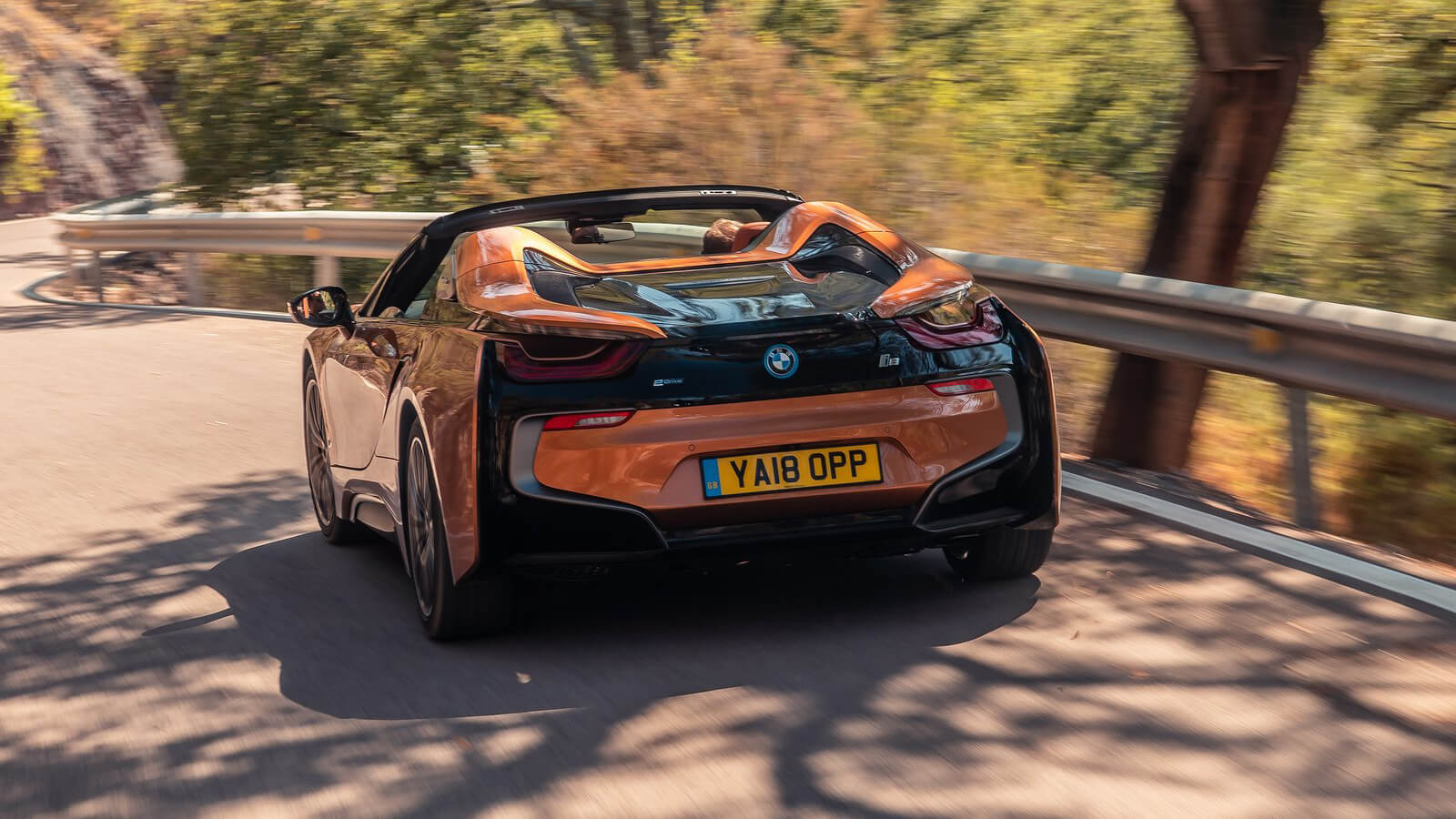  BMW i8 Roadster (Modern Classic)