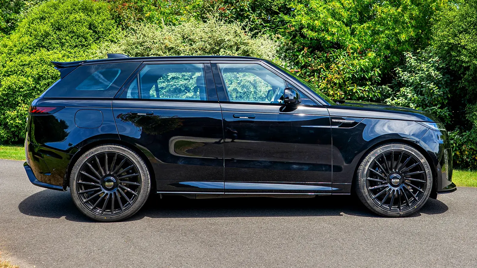   Fresh Drop... Born British, Built Brilliant - Win a Range Rover Sport for 21p!