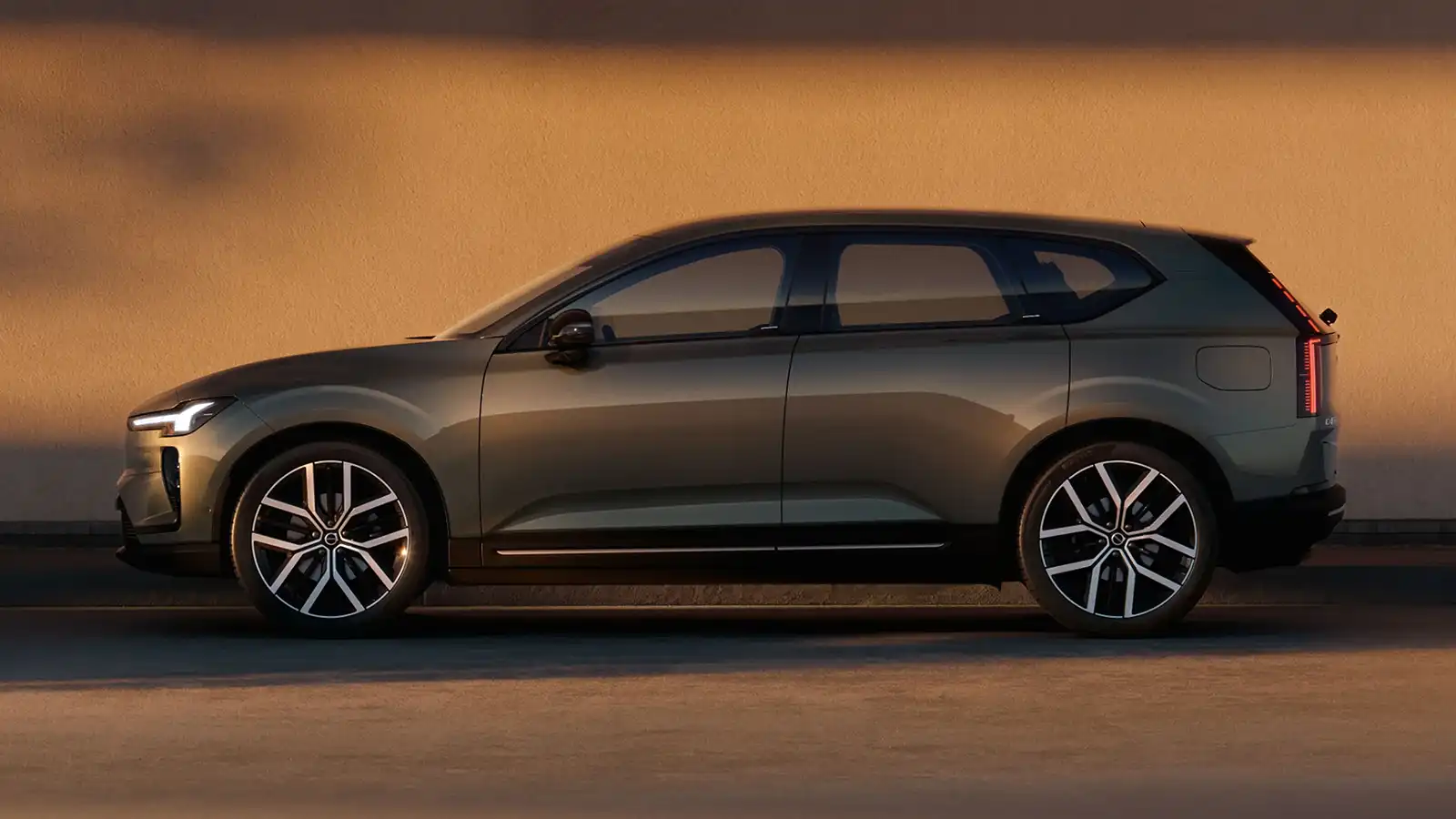  Volvo EX60 Electric
