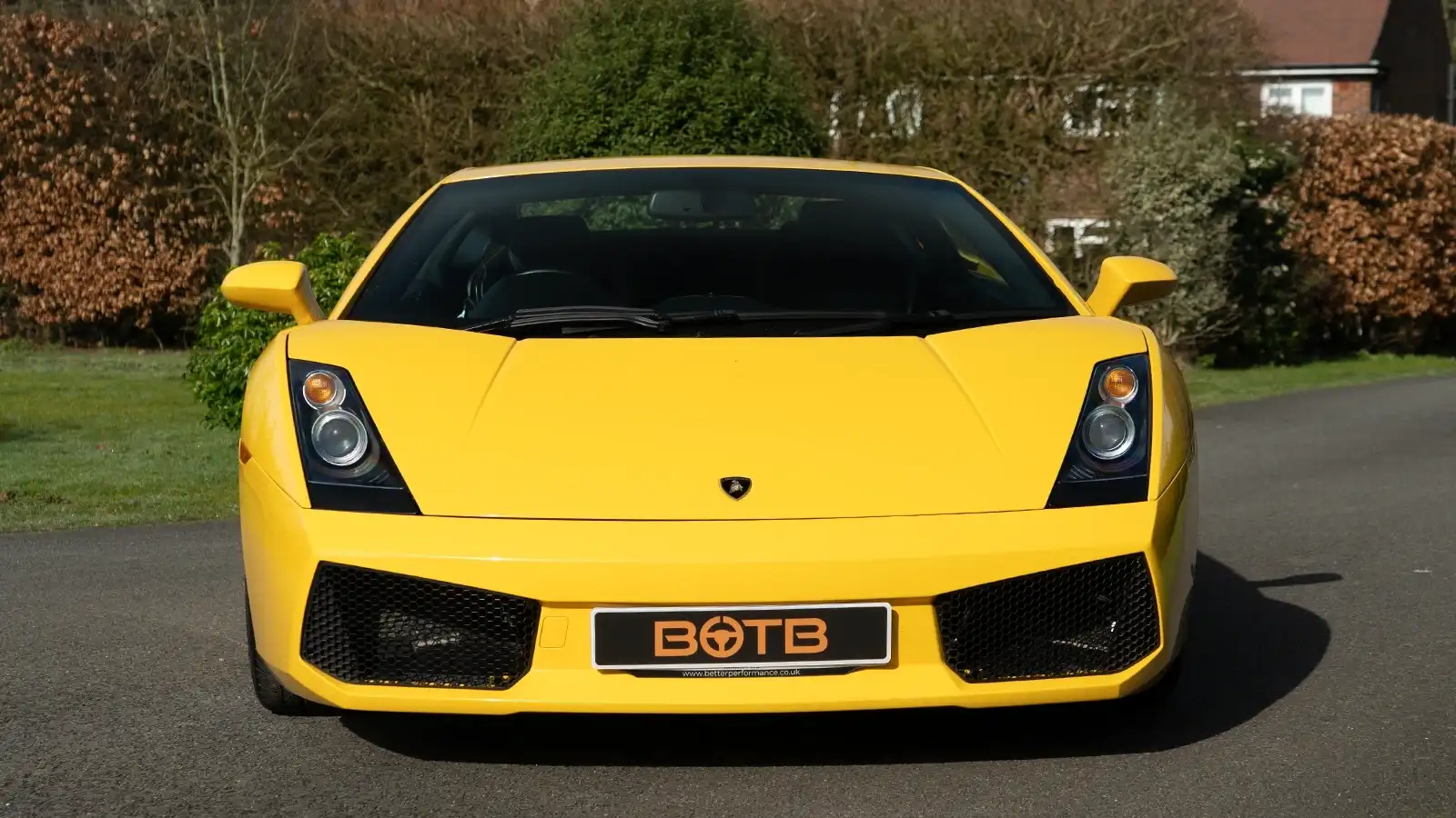   Drive Away In This Iconic Lamborghini Gallardo V10 for Just 19p!