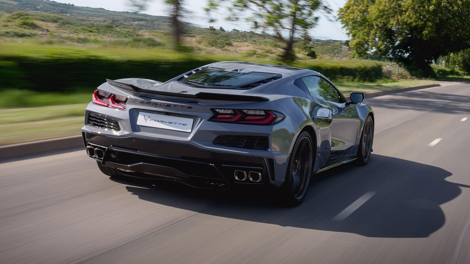  Chevrolet Corvette E-Ray