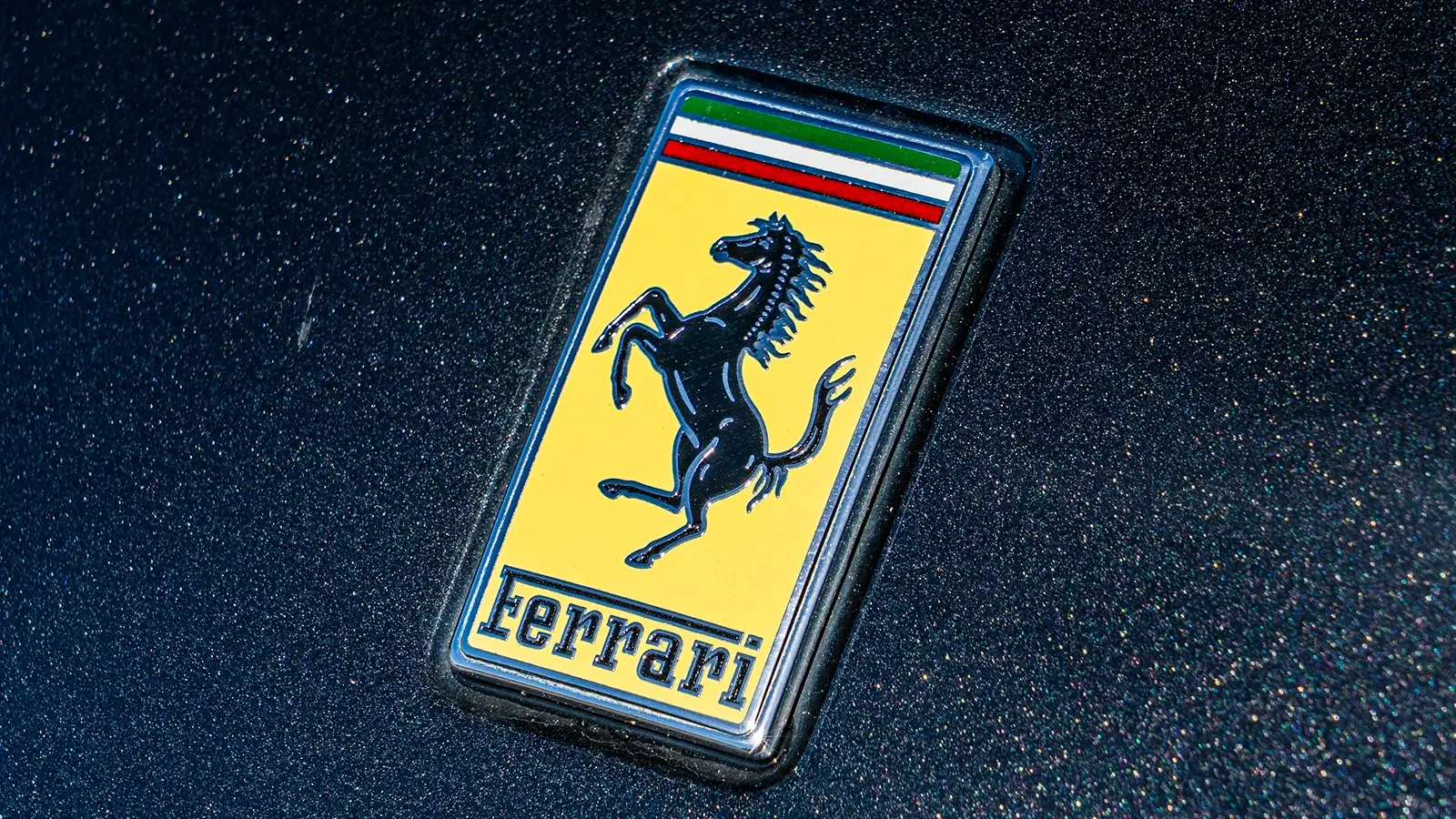   Ultimate Convertible Experience – Win a Ferrari California T V8 for 22p!
