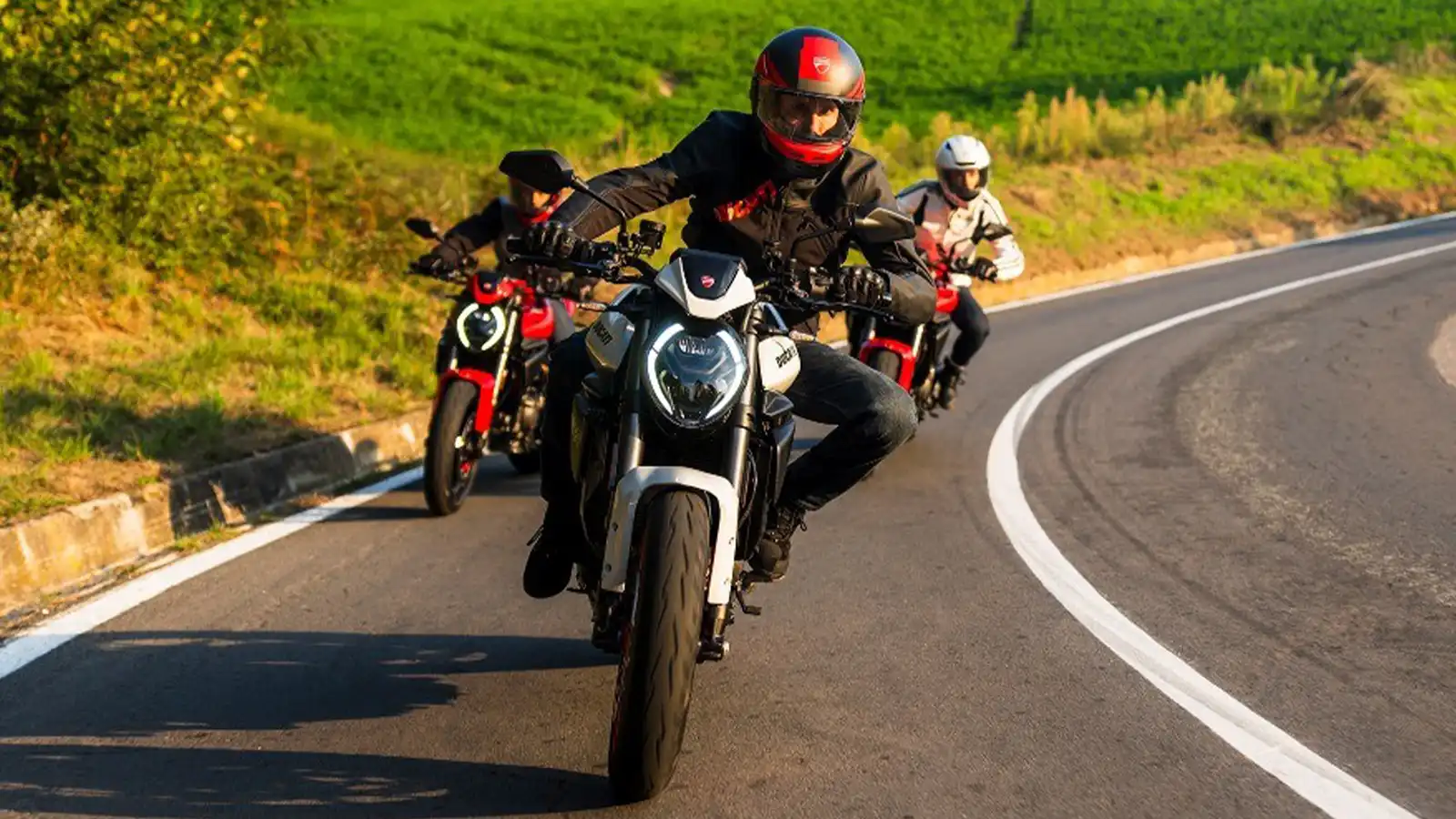  Ducati Monster Plus I M Legend