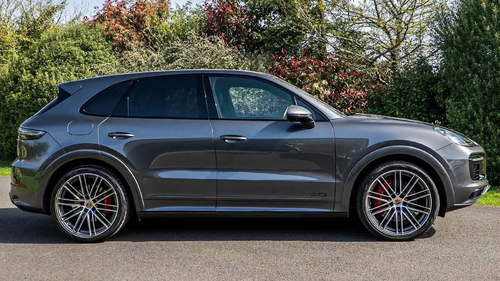   Experience German Luxuxy - Win a Porsche Cayenne GTS for 20p!