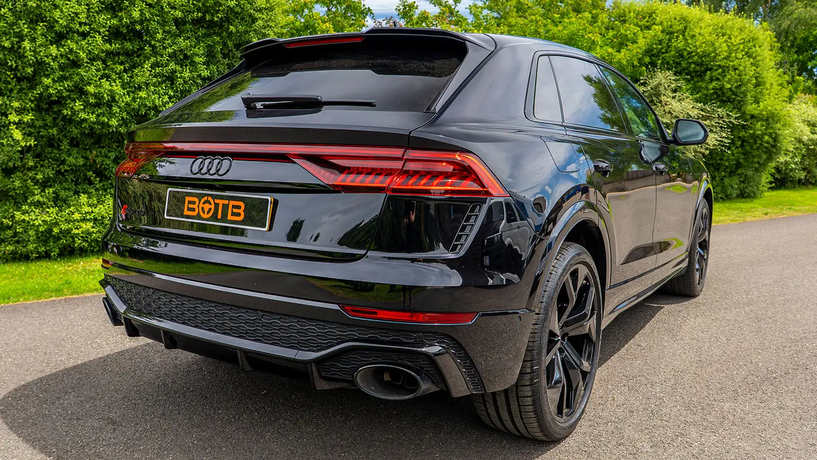   Brand New! SUV Practicality, Supercar Performance – Win An Audi RSQ8 Vorsprung