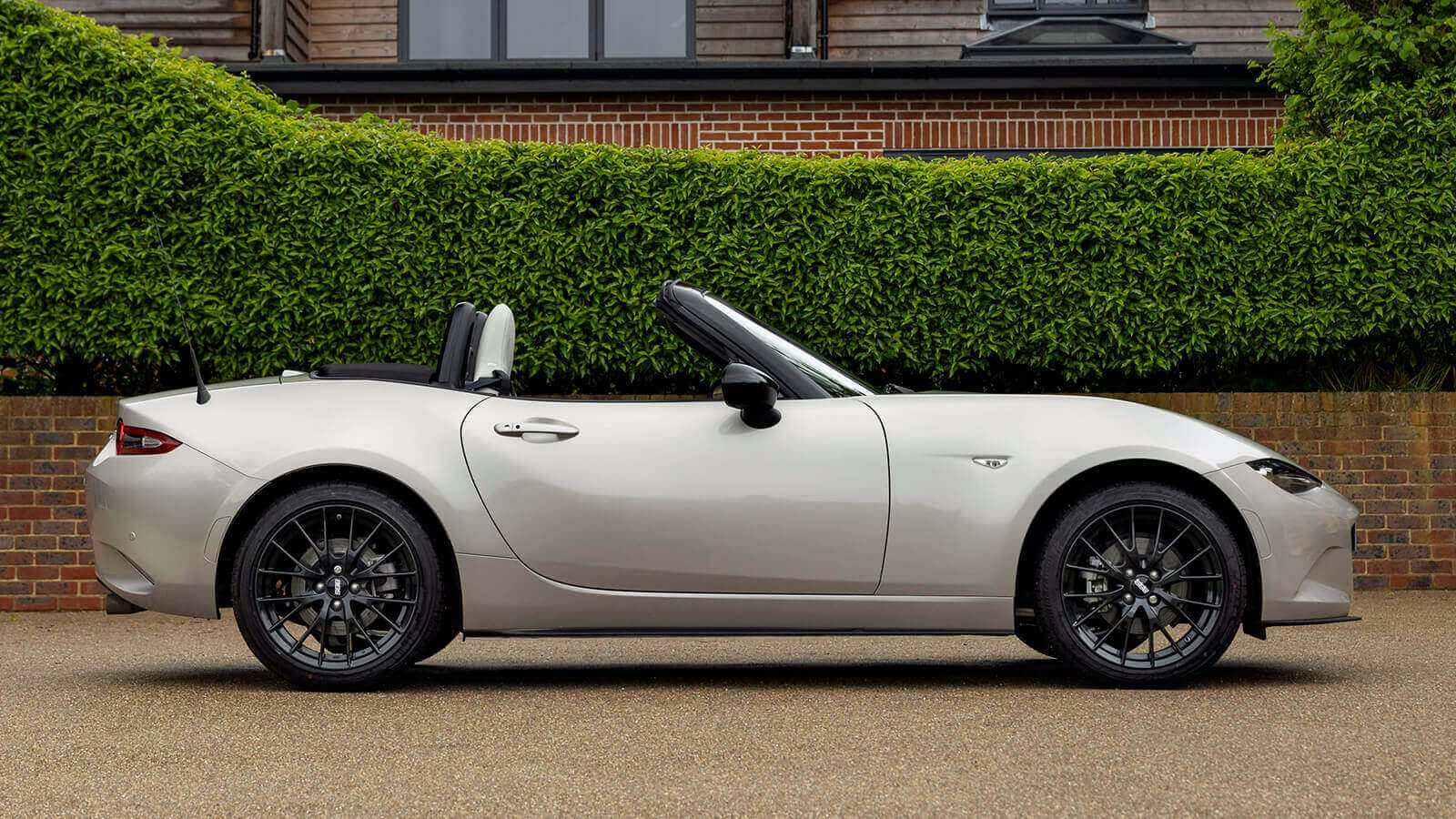 Mazda MX-5 Exclusive Line