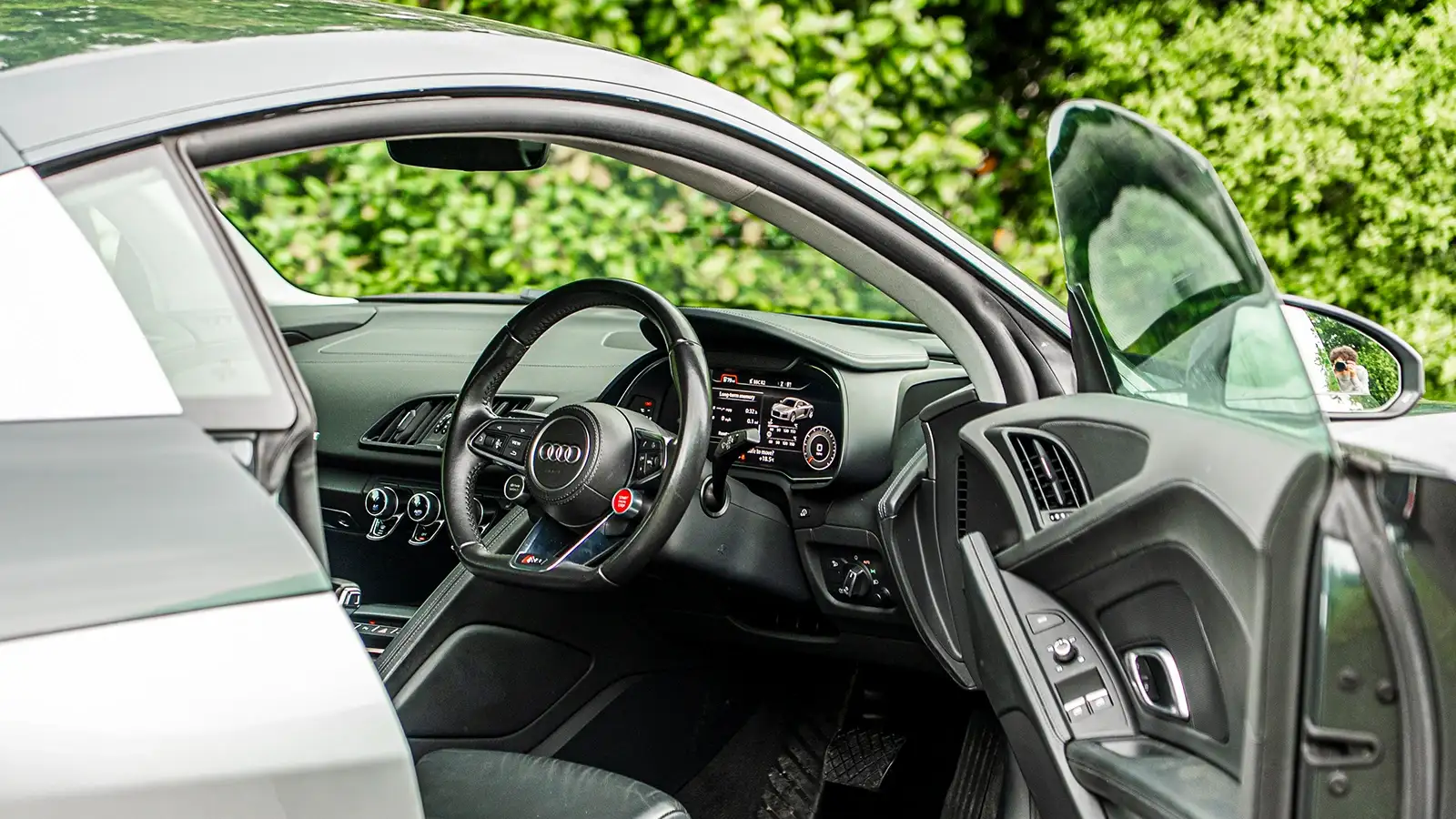   Brand New! 533BHP of Pure Supercar - Win An Audi R8 V10 for 21p!