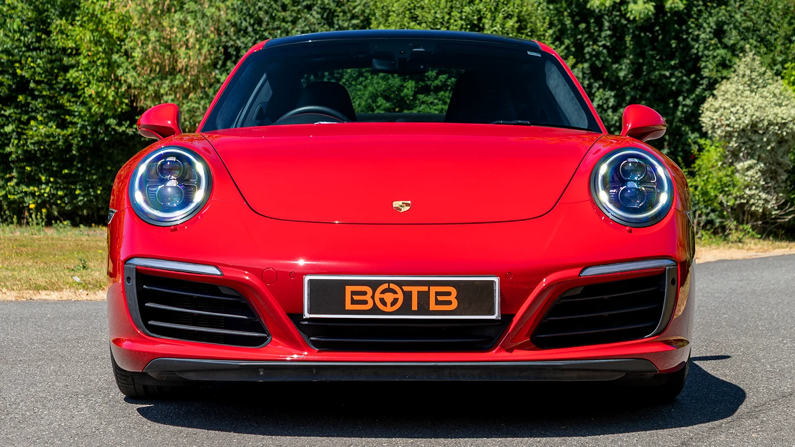   Fresh Drop! Porsche Perfection – Win a 911 Carrera 4S for Just 22p!