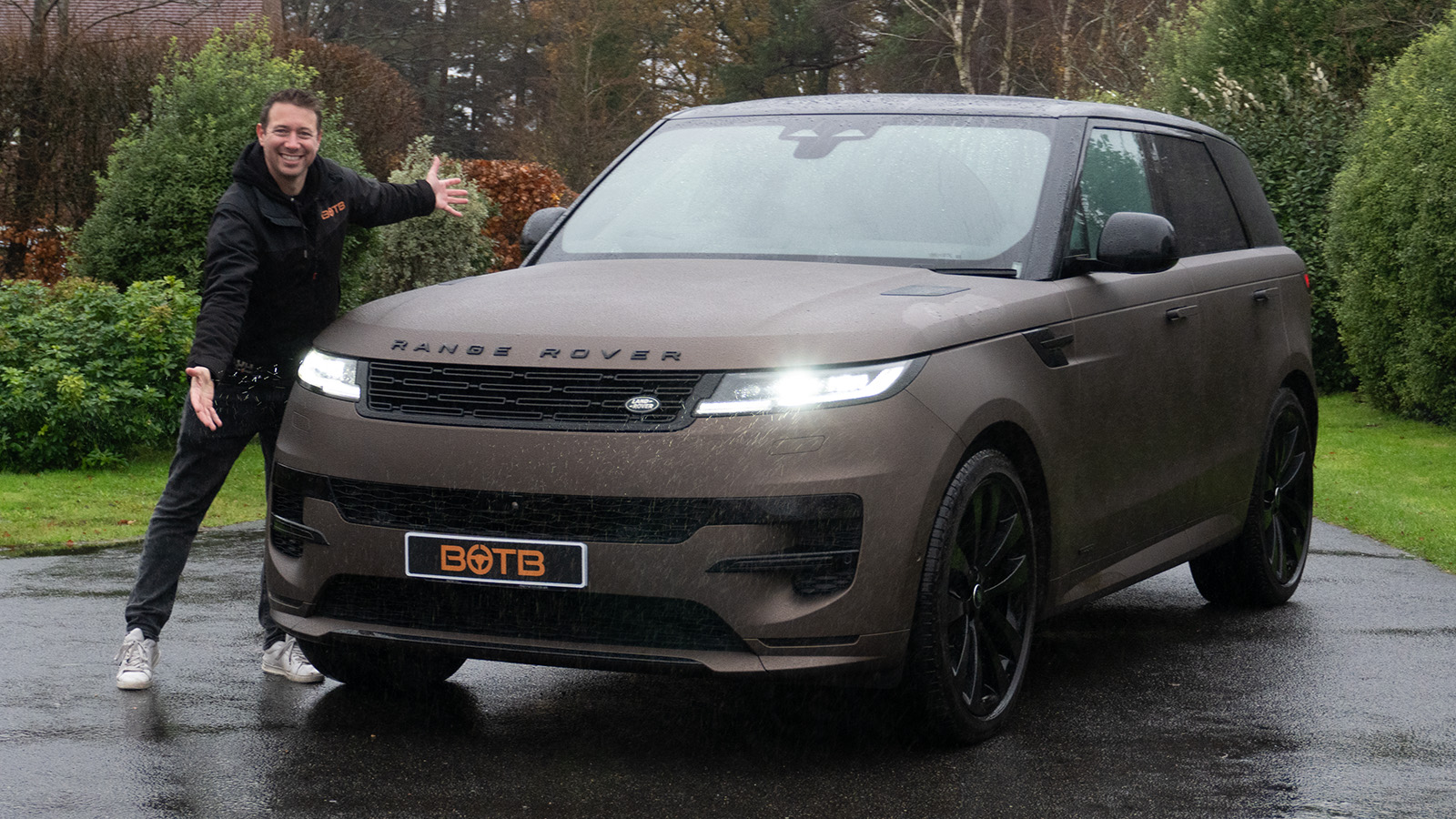   Bronze Beast Alert – Win This £77k Range Rover Sport D350 for Just 22p!