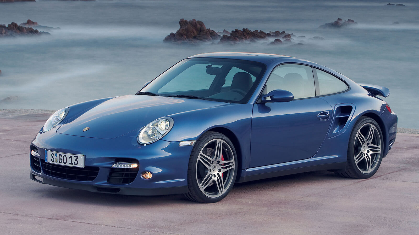  Porsche 911 Turbo (Modern Classic) + BONUS Porsche Design Watch