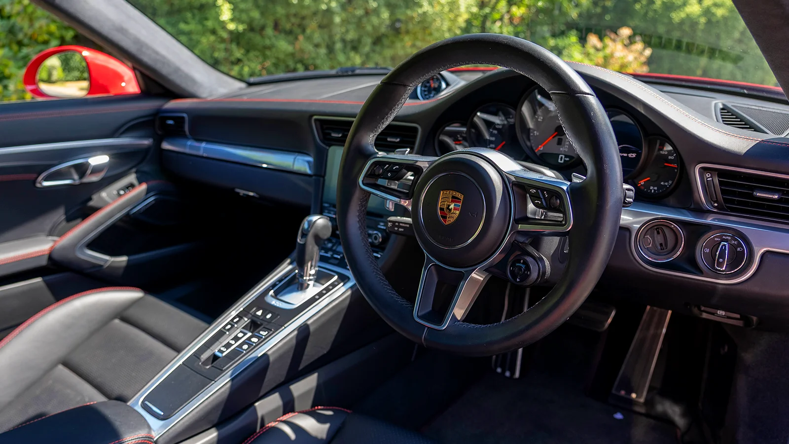   Fresh Drop! Porsche Perfection – Win a 911 Carrera 4S for Just 22p!