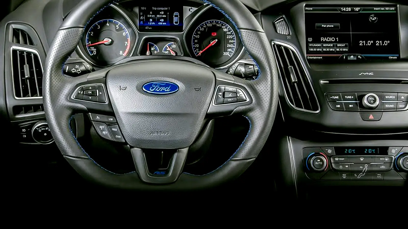 Ford Focus RS 2.3T EcoBoost (Modern Classic) - Credit Car