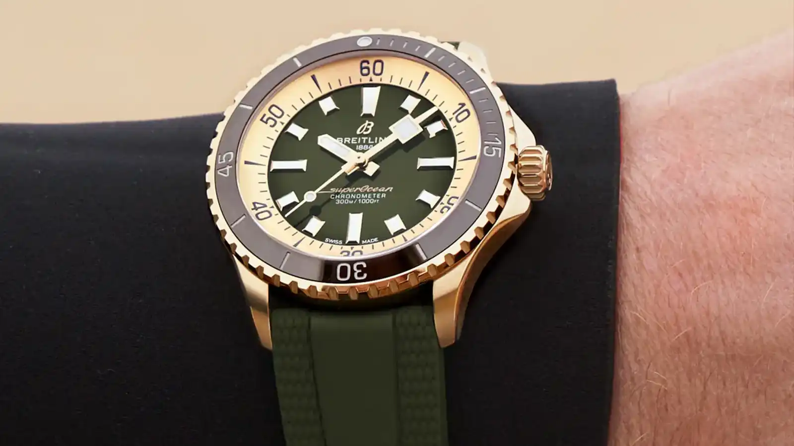  Breitling Superocean Automatic 42