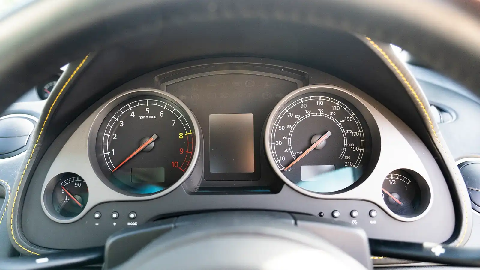   Drive Away In This Iconic Lamborghini Gallardo V10 for Just 19p!