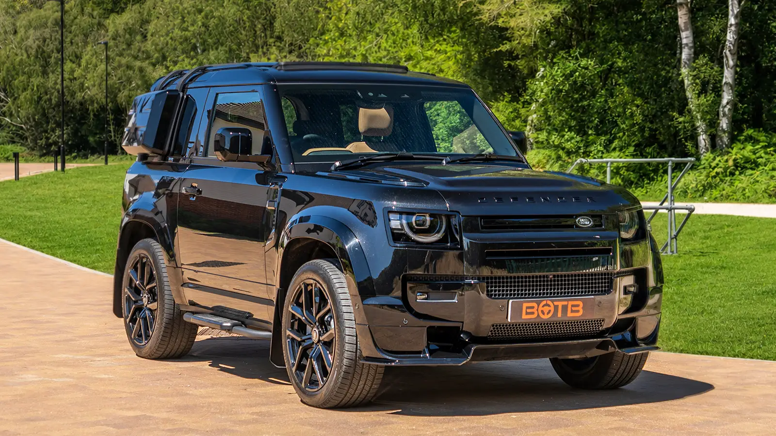   Just Dropped! Win A British Icon – This Land Rover Defender 90 for Only 20p!