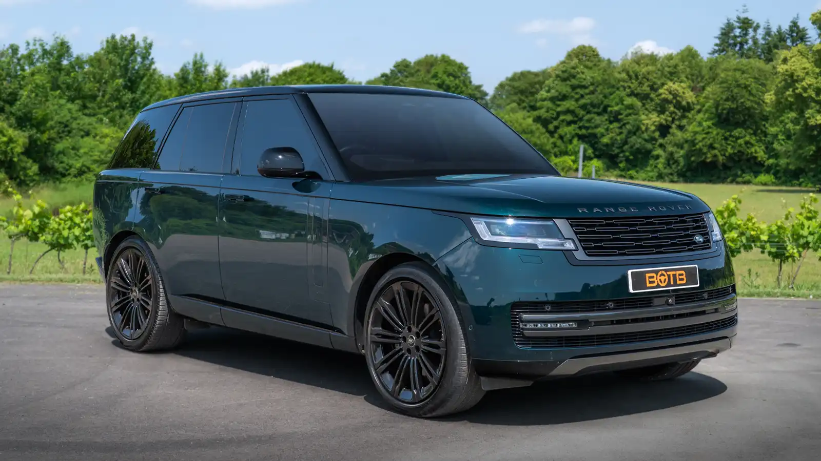 Drive away this stunning Range Rover for just 19p a ticket!