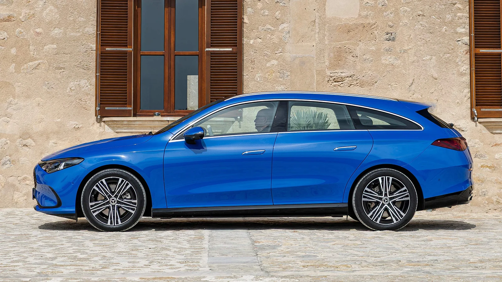 Mercedes AMG CLA350 Shooting Brake AMG Line Electric