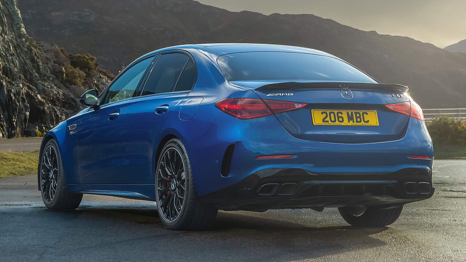 Mercedes AMG C63-S