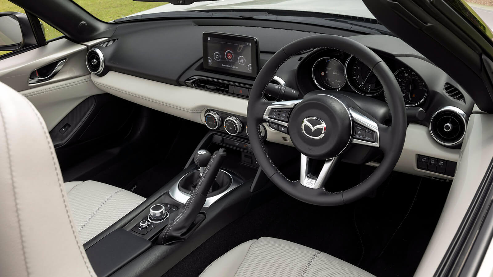 Mazda MX-5 Exclusive Line