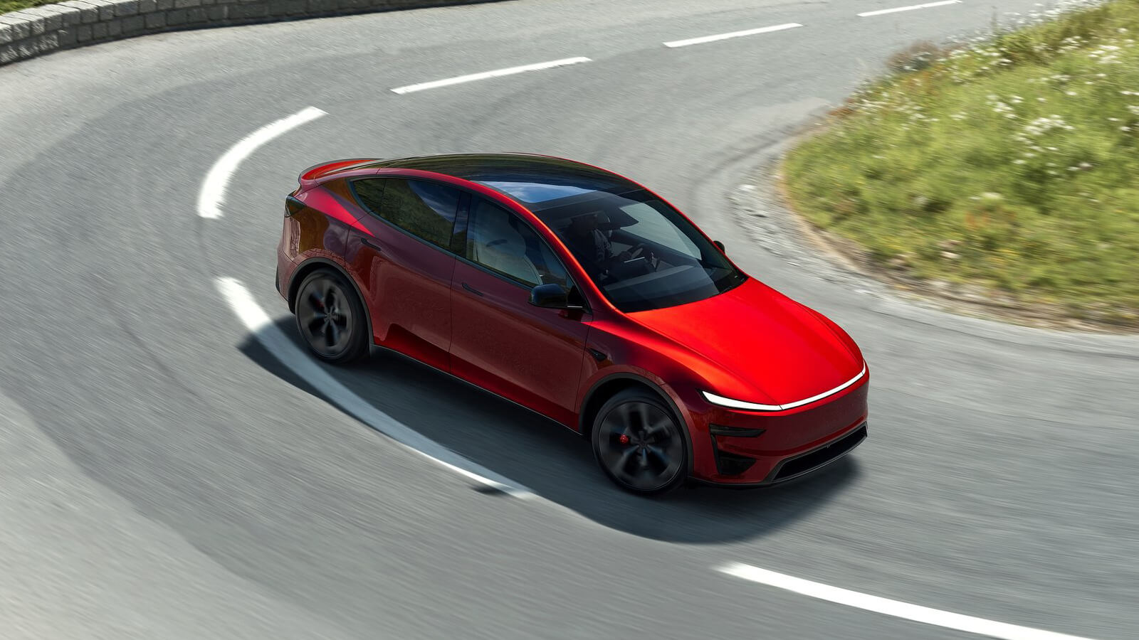  Tesla Model Y Performance