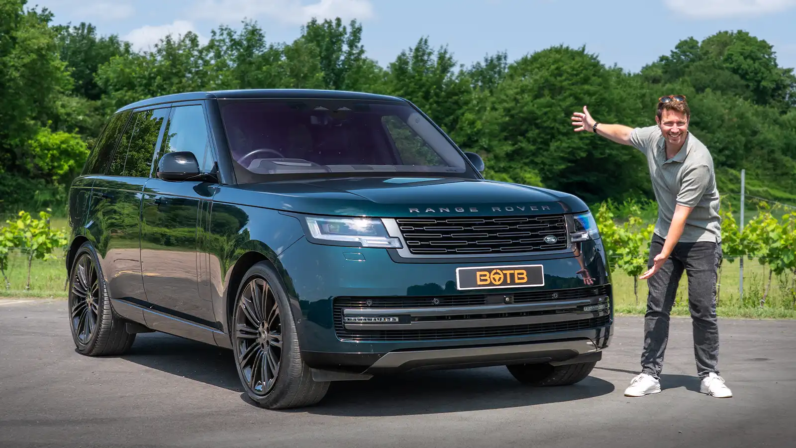 Drive away this stunning Range Rover for just 19p a ticket!