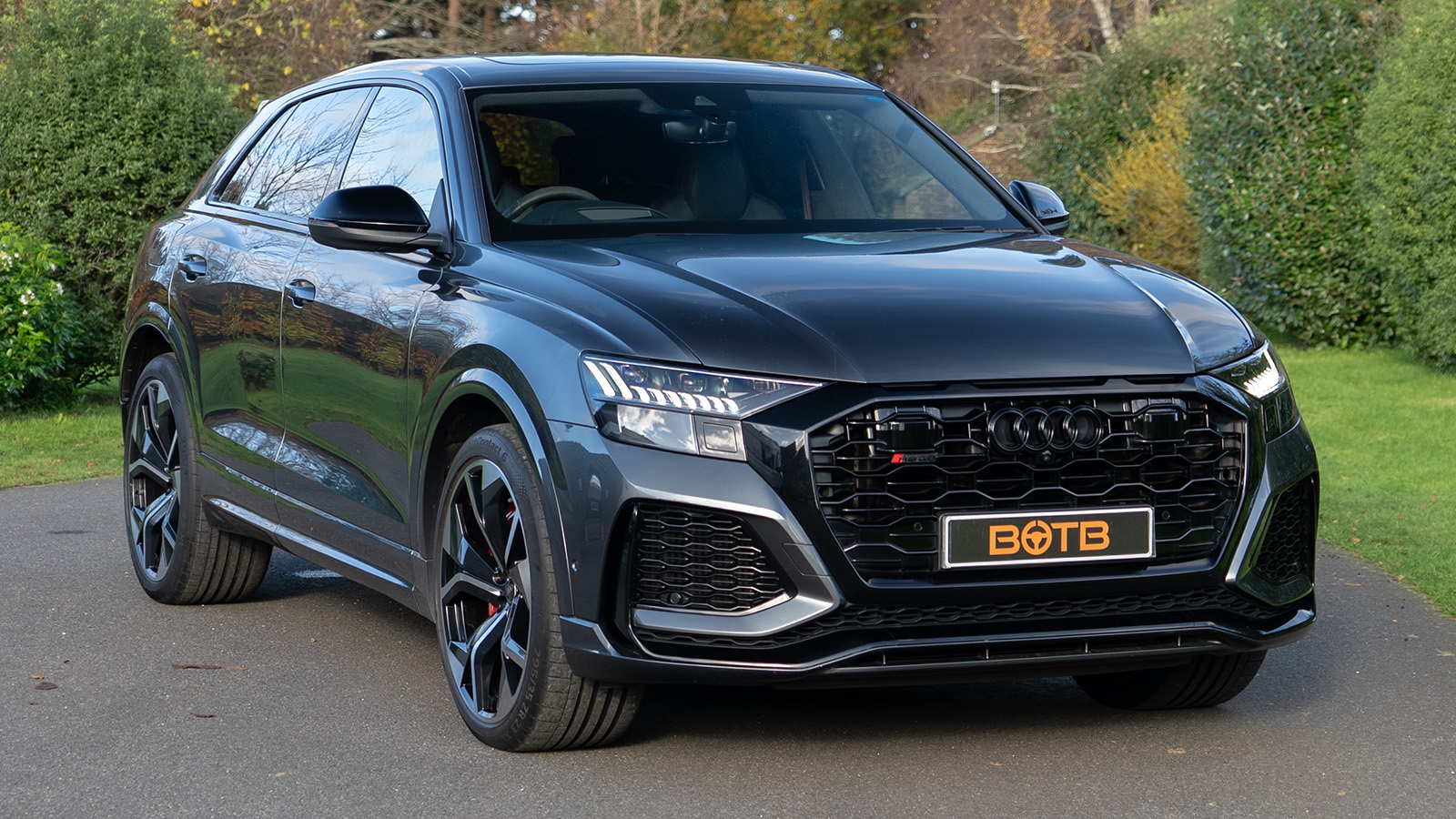   Win the 592 BHP Audi RSQ8 Vorsprung - Luxury Power for 22p!