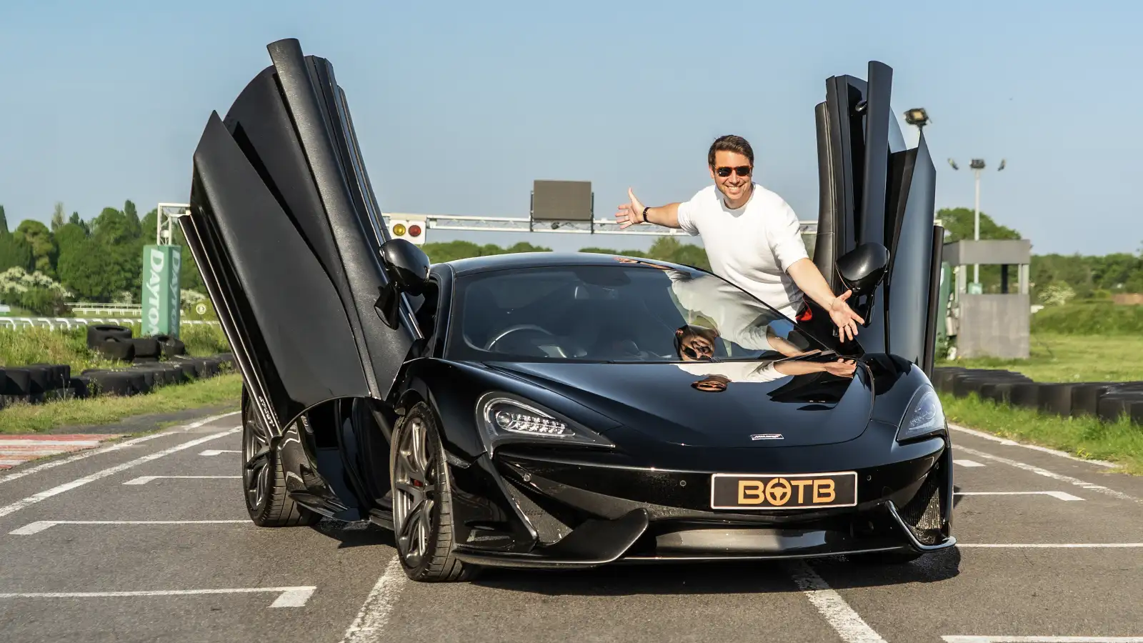 McLaren 570 GT