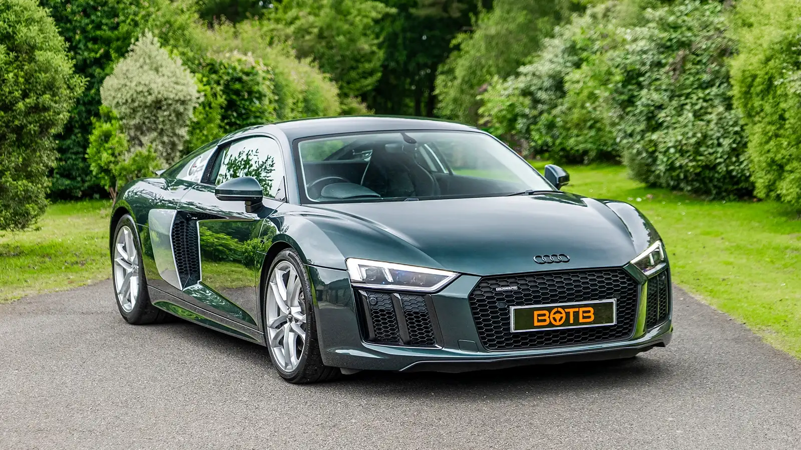   Brand New! 533BHP of Pure Supercar - Win An Audi R8 V10 for 21p!