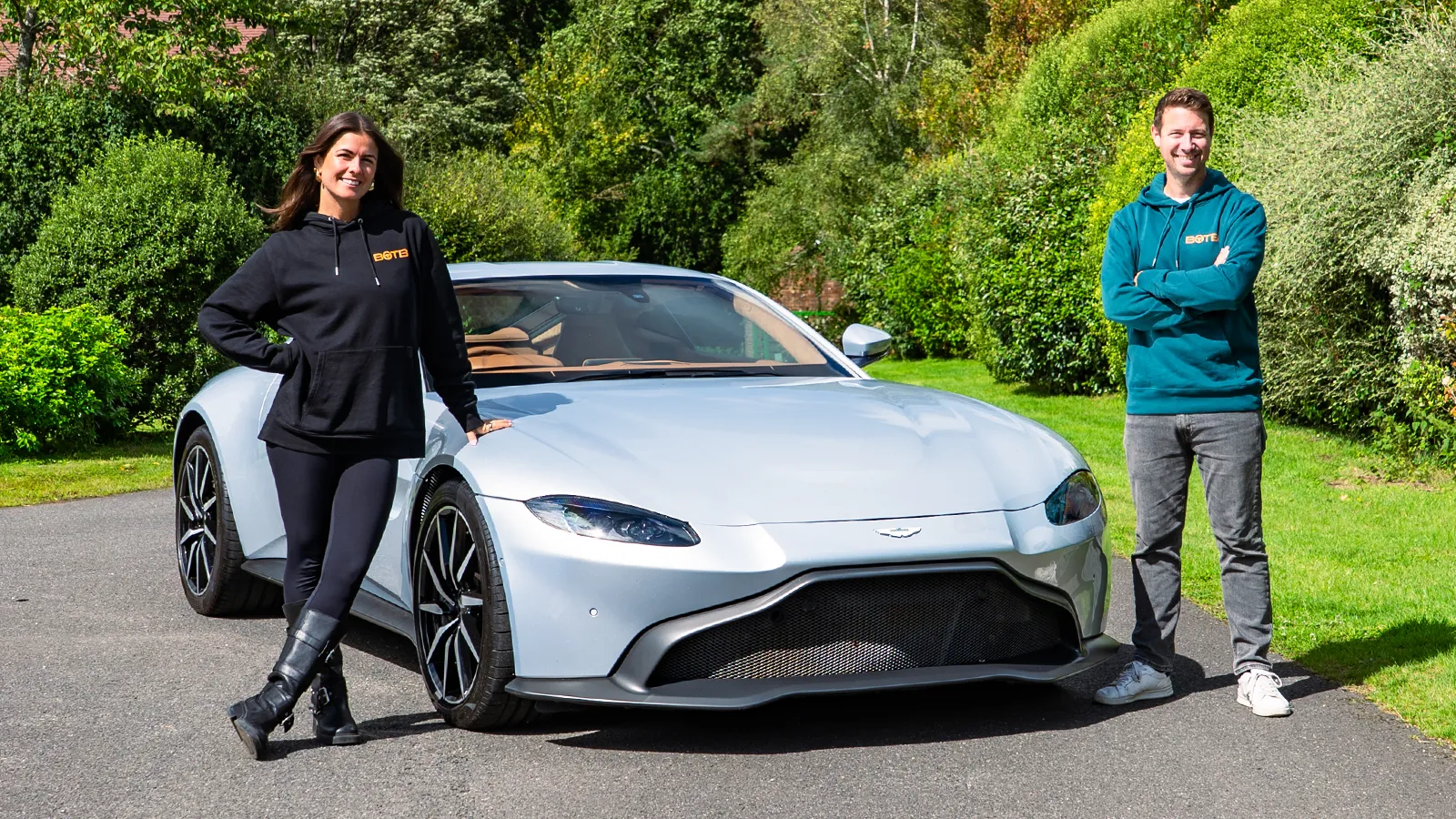   Drive Away in a 503BHP Aston Martin Vantage V8 Worth £72,000!